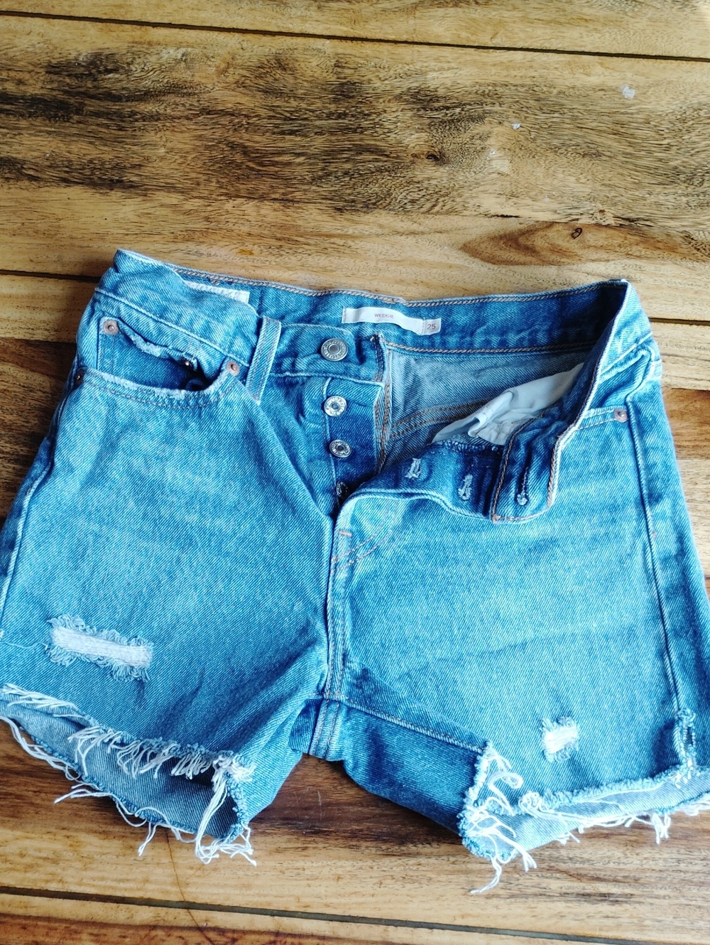 Levi's Wedgie Denim Cutoff Shorts Sz 25 - Picture 2 of 4
